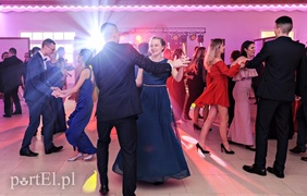 Studniówka ZSG: Przed zabawą chwila ciszy