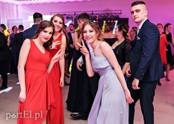 Studniówka ZSG: Przed zabawą chwila ciszy