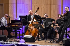 Dużo humoru i muzyki