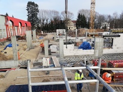 Trwa budowa Centrum Dydaktyki i Symulacji Medycznej w EUH-E