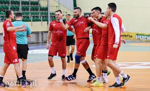 Meblarze ograli wicelidera