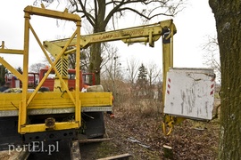 Podnośnik hydrauliczny przygniótł rękę mężczyzny