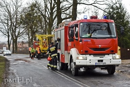 Podnośnik hydrauliczny przygniótł rękę mężczyzny