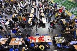 Praca czeka na fachowców i nie tylko