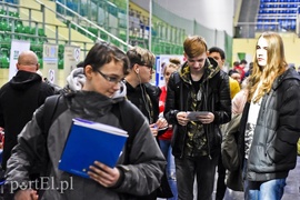 Praca czeka na fachowców i nie tylko