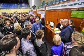 Praca czeka na fachowców i nie tylko