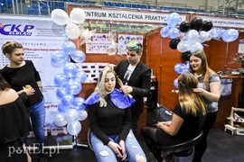 Praca czeka na fachowców i nie tylko