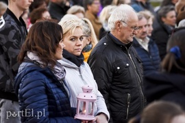 Nieśli krzyż przez miasto