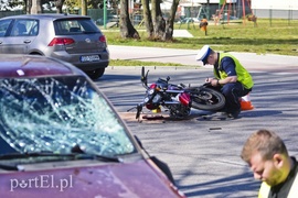 Opel uderzył w motocyklistę