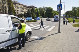 Potrącenie kobiety na przejściu dla pieszych