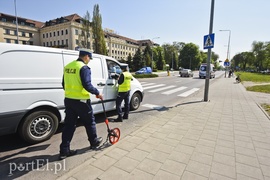 Potrącenie kobiety na przejściu dla pieszych