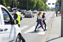 Potrącenie kobiety na przejściu dla pieszych