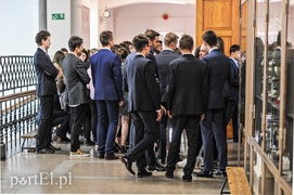 Dziś królowa nauk - matematyka Dziś królowa nauk - matematyka