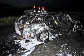 BMW spłonęło na drodze do Nowiny