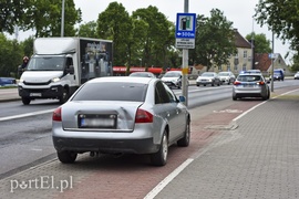 Kolizja audi z seatem przed mostem Wyszyńskiego