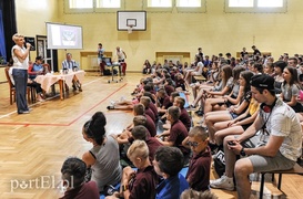 \"Człowiek z żelaza\" w ogniu pytań dzieci