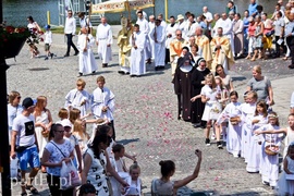 Przez miasto przeszły procesje