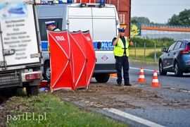 Tragedia na S7. Nie żyje kierowca dostawczego auta