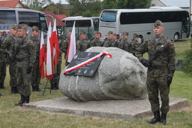 Mieszkańcy pamiętają o bohaterskim pilocie