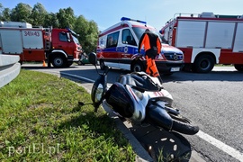 Oplem wjechała w kobietę na skuterze