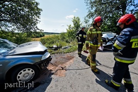 Czołówka na wąskiej drodze