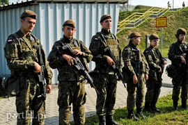 Panowie i panie, do broni!