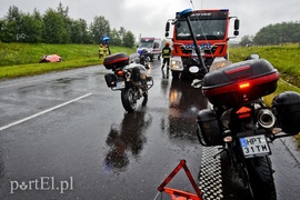 Wpadli w poślizg na ul. Łęczyckiej i na S22