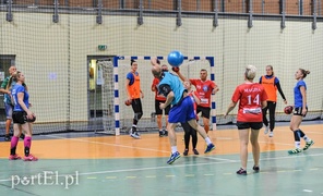 Kibicują, wspierają, dobrze się bawią