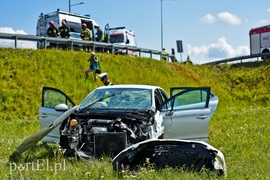 Wypadł z obwodnicy i przeleciał około 30 metrów
