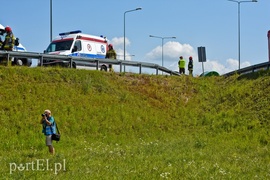 Wypadł z obwodnicy i przeleciał około 30 metrów