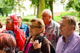 Mniejszości narodowych szukali na cmentarzach
