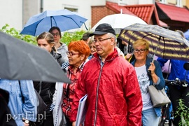 Mniejszości narodowych szukali na cmentarzach