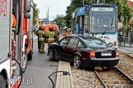 Zderzenie volkswagena z tramwajem