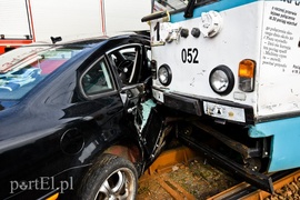 Zderzenie volkswagena z tramwajem