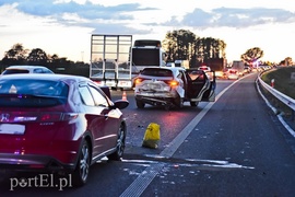 Dwie kolizje na S7 przed Nogatem