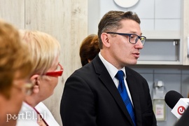 Pierś do przodu, idź się zbadać!