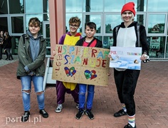 Maszerowali w (s)pokoju Maszerowali w (s)pokoju