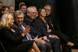 Dziś ta szkoła połączyła pokolenia