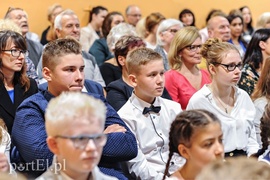 Dziś ta szkoła połączyła pokolenia