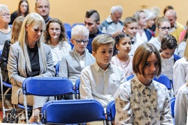 Dziś ta szkoła połączyła pokolenia