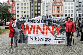 Protestujący:\"Pycha w kościele katolickim jest najgorszym grzechem\"