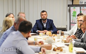 Radość, ale umiarkowana