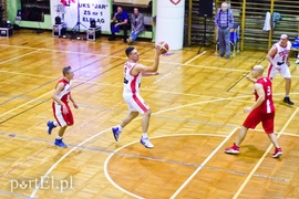 Połączyła ich koszykówka