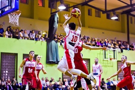 Połączyła ich koszykówka