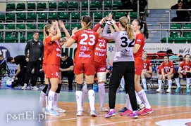 Start nieznacznie lepszy od Ruchu