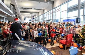 Czym podróżuje św. Mikołaj, czyli zabawa w Ford Gołębiewski