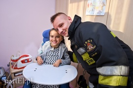 Strażacy i św. Mikołaj spełniają marzenia