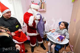 Strażacy i św. Mikołaj spełniają marzenia