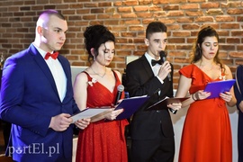 Uroczysta, ale zabawna i miła