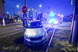 Kolizja skody z tramwajem na ul. Robotniczej